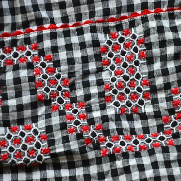 Vintage  Handmade Apron - Picture 3 of 5